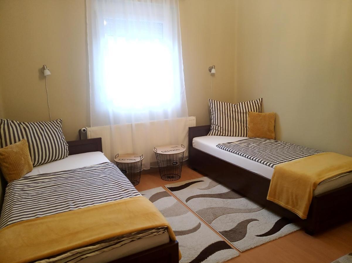 Kaland Vendeghaz Villa Sátoraljaújhely Buitenkant foto